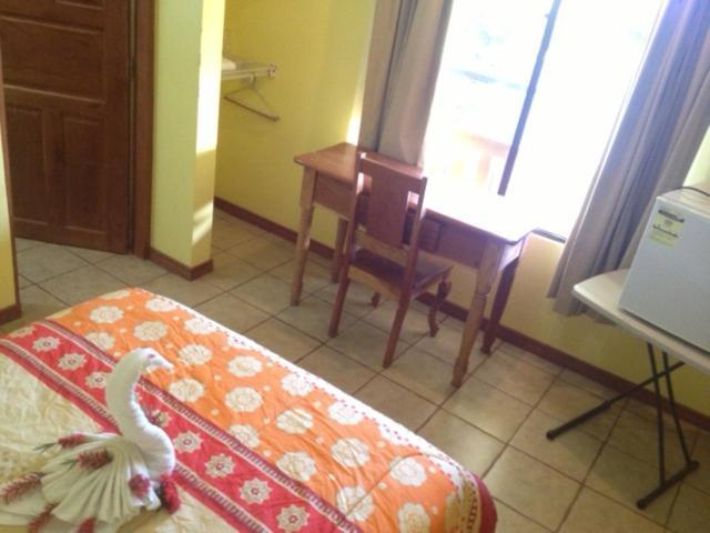 Hotel Santa Ana Liberia Airport Rum bild