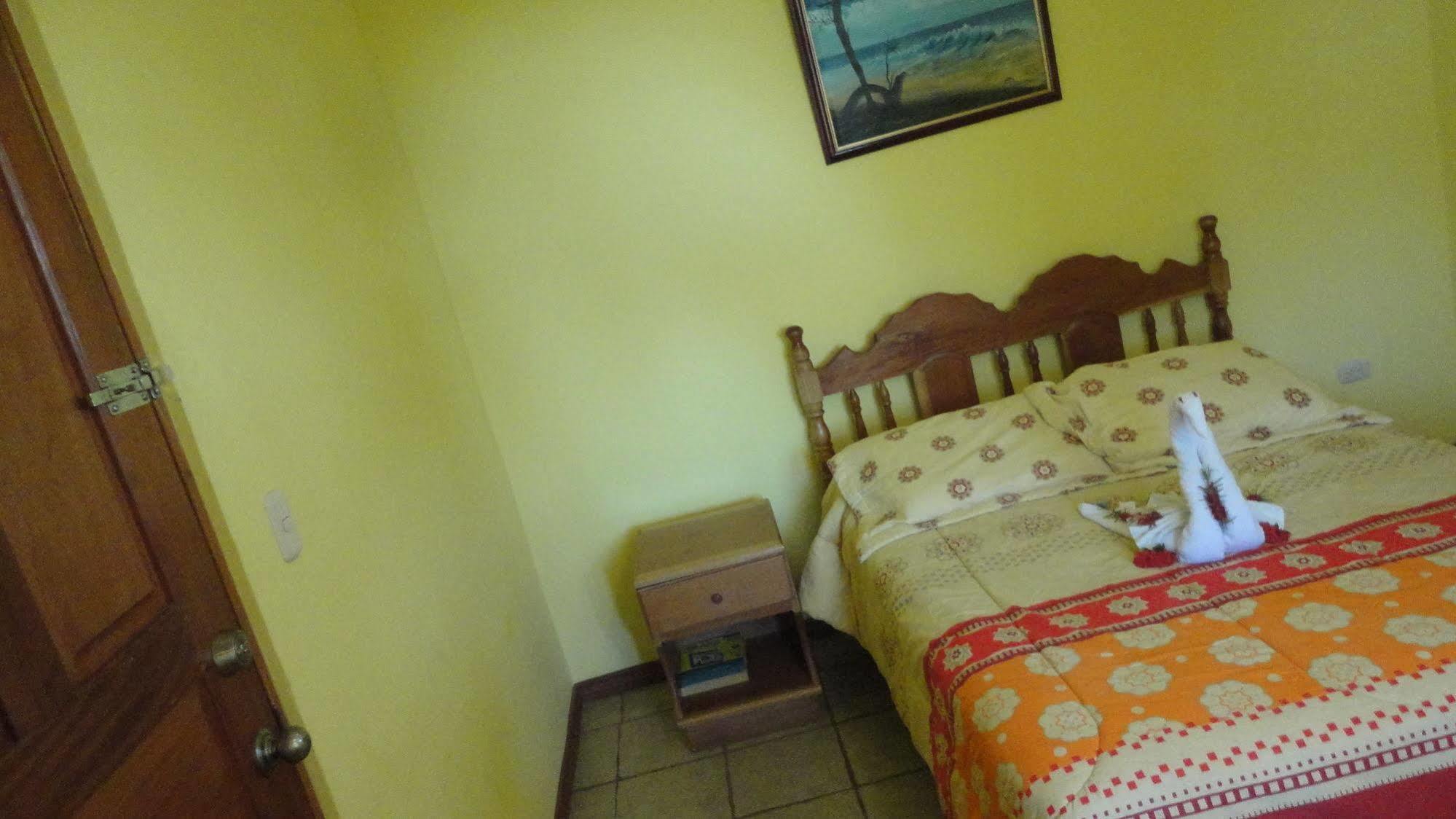 Hotel Santa Ana Liberia Airport Exteriör bild